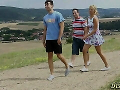 Bi hunk gets pecker tugged