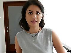 Kinky Family - Pulverize her hairy pussy goodbye