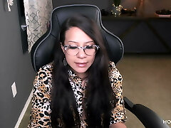 Lecturer forgot to log off school computer and fucks in front of class