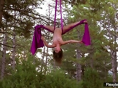 Super-steamy flexy gymnast teen Kim Nadara