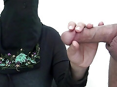 Iraqi Wife Cheating With Big Bone