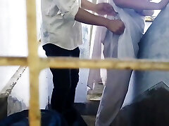 College student ki sex video chupke se record kar dali