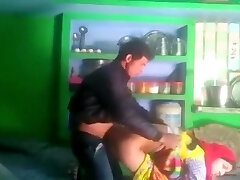 Desi married bhabhi salma cheating with neighbor bf mms kissing