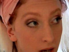 Oldman hotel client fucks the horny young maid