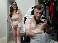 Dude gets caught and ends up fuckin' tight butt of Jackie Hoff