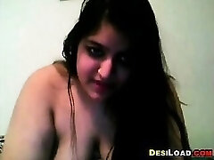 Chubby Amateur Indian Gal