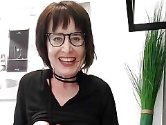 Julies strenuous orgasm in showroom