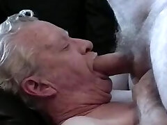 2 Grandpas play and cum