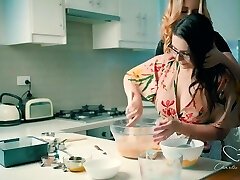 Charlie Forde In Bake Me A Cake