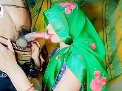 Desi teecher and college girls ghori stalege hindi clear voice saree show finger maidam bahut achchha lagta tha