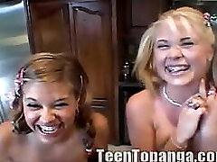 Amateur teen lesbians Little Summer and Teen Topanga gobbling pussy