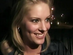 Gorgeous cutie likes it when she spreads her gams and gets her pink cunt slurped