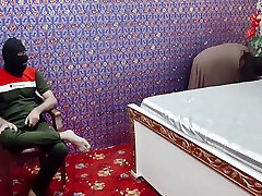 Indian House Maid With Big Curvy Ass Surprizing Fucks By Her Boss