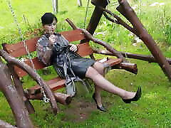 Kink in transparent "Mac" coat