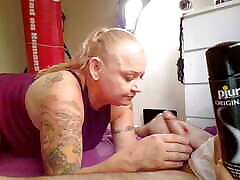 Sucking Cock like a whore...Antsy