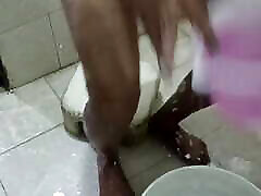 Hot alanah rae with step son bhabhi bathroom me chut me ???? laga ke maja liye