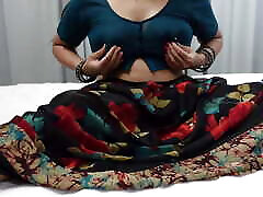 Indian hot sexy bhabhi fingering pussy orgasm