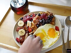 Ashlyn Angels schedule - wake up, brush up, get a nice breakfast, cowgirl