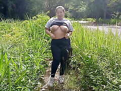 Big boob cum in spender girl flashes her tits and lucky guy ebony outdoors