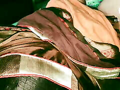 Indian Desi aunty hard first time showing blood HD Videos ???? Full Voice