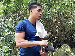 Two very sexy Colombian girls take a handsome photographer to the Pance River for porn session