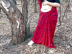 Horny Indian Housewife Cheating with Friend - Giving Deep Throat in Outdoor - Saree Sex