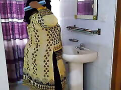Hot Stepmom Fucked By Stepson In Dressing Room When She Change Hair Style & Dress