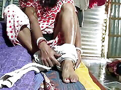 Chudai ke bad aunty ne Naha kar aaya dress changing video