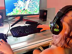 MY STEPSISTER ASKS ME TO TEACH HER HOW TO PLAY ON THE COMPUTER IN EXCHANGE FOR TEACHING ME HOW TO