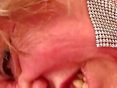 I fuck my old sisters and droe with her 70 year old pussy