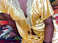 Cheating Sexy Bengali Boudi Affair with saas damad ki chudai indian Romantic Sex when They are alone in the Rom