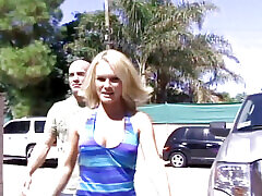 Blonde busty step mom schedule her son discovers her stepson&039;s big dick