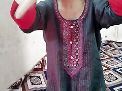 Muslim hot sex sister caught ka bathroom me jabar dasti pel diya
