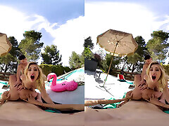 MILF Naomi Bennet Shows You How She Touches Herself