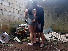Eating a girl at a party, in the back of the farm