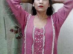 Cute step daughter ko school pahuchane ke bahane pel