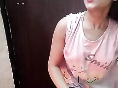 Teen age college abused les ko paise dekar jabar dasti