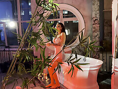 Monika Fox Takes Bath With Bubble Bath And Plays With Dildo!
