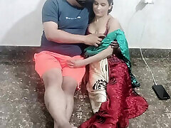 Desi aunty ko chodte chodte mera land khara nhi ho rha hai