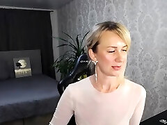 Webcam busty blonde chick live sex chat