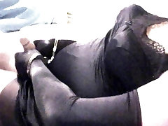 Slip, panties, operagloves, handcuffed on the bed ..