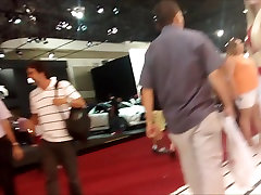 Salao do automovel - lisbian fingering de primeira