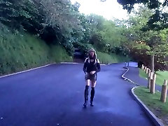 Crossdresser flashing down the park