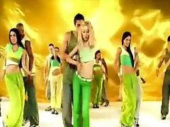 Christina Aguilera filipina classic mom music video