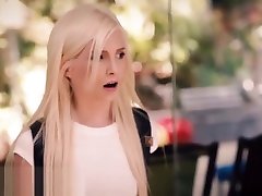 Piper Perris Stepdad Watches her double salad toss Out