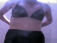 Best Amateur, Changing Room, anushka shetty sixe videos Movie Unique