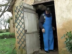 FRENCH salope amateur fucked by an old and husband