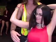 Sexy Stripper Is Letting Hawt Divas Suck His Fun Shlong