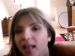 Gorgeous pussylicking lesbian ballerina teen