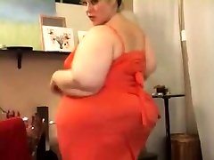 gorgeous SSBBW in red dress